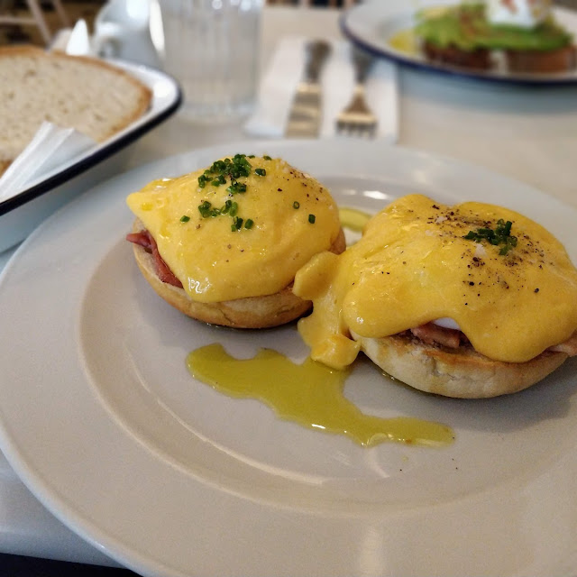 Eggs Benedict