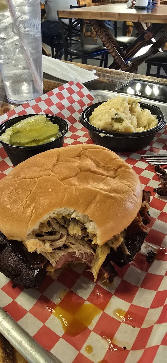 Anywhere'z Fine BBQ - Photo 3