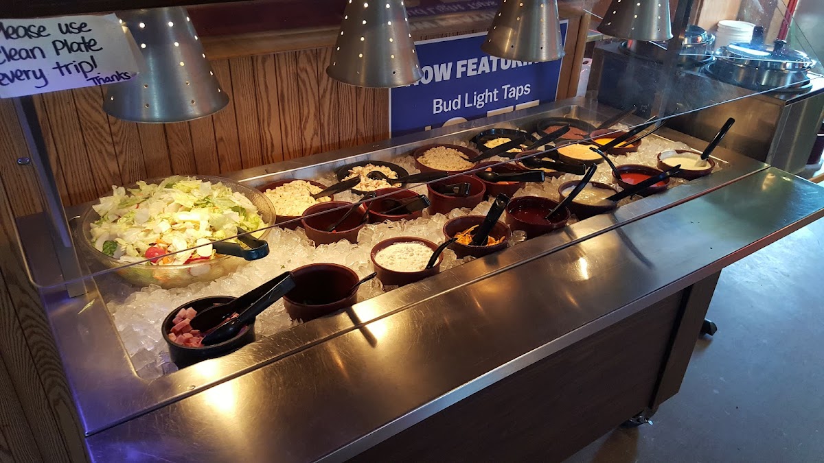Dawn's Corner Bar & Grill - Photo 7