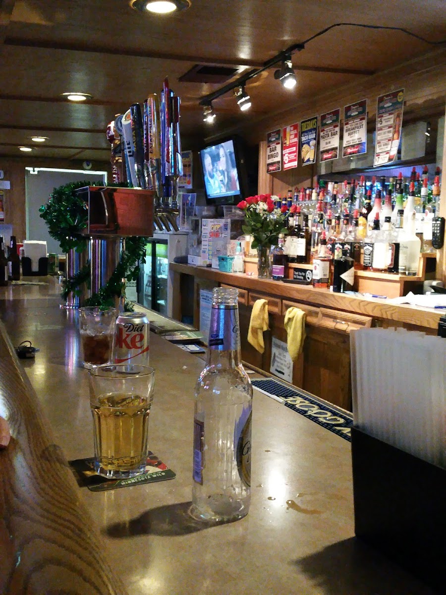 Dawn's Corner Bar & Grill - Photo 8