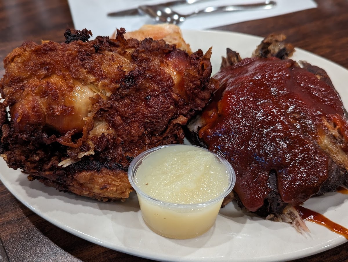 D & K Hickory House Restaurant - Photo 1
