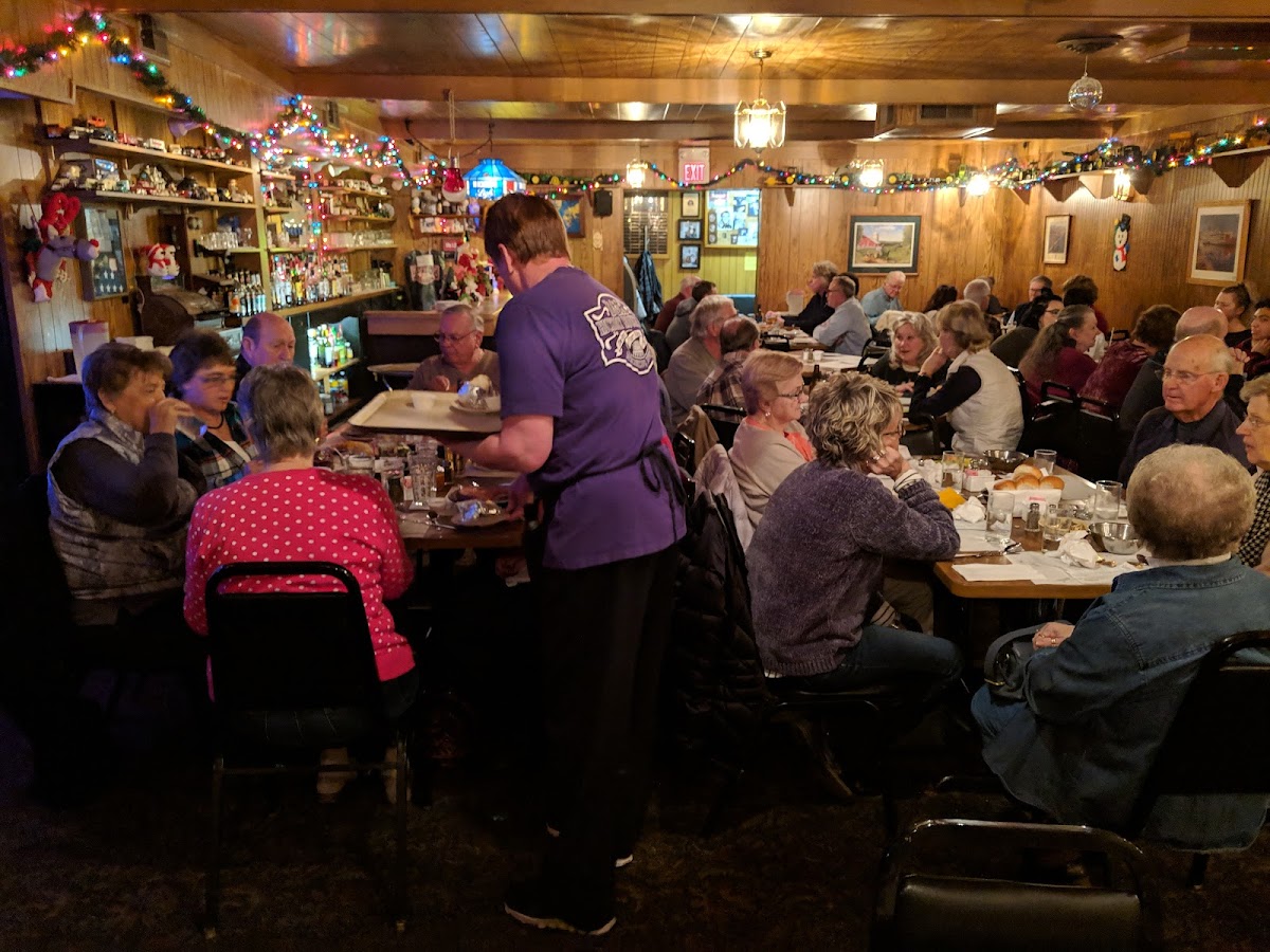 D & K Hickory House Restaurant - Photo 8