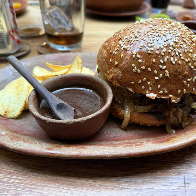 Mole Hamburger