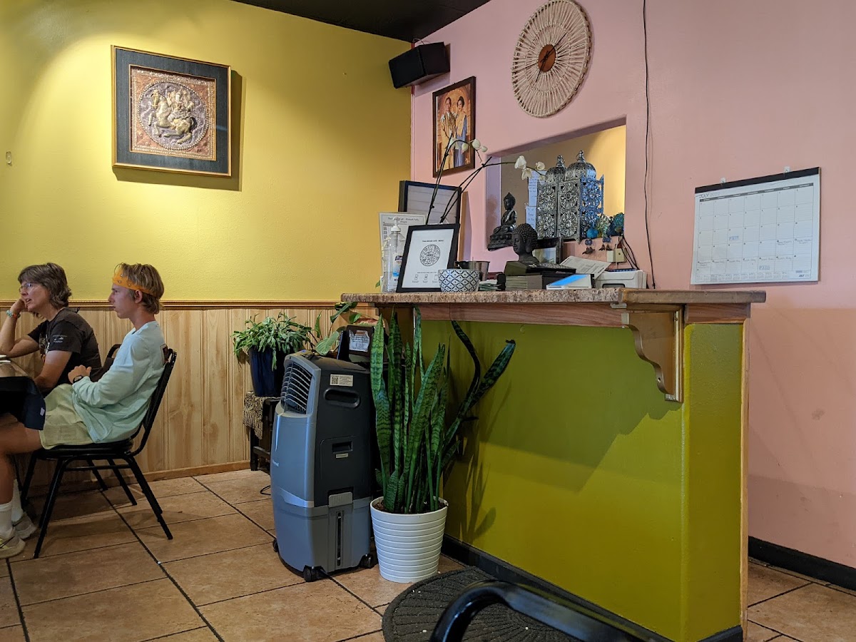 Thai Orchid Cafe Washburn Way - Photo 5