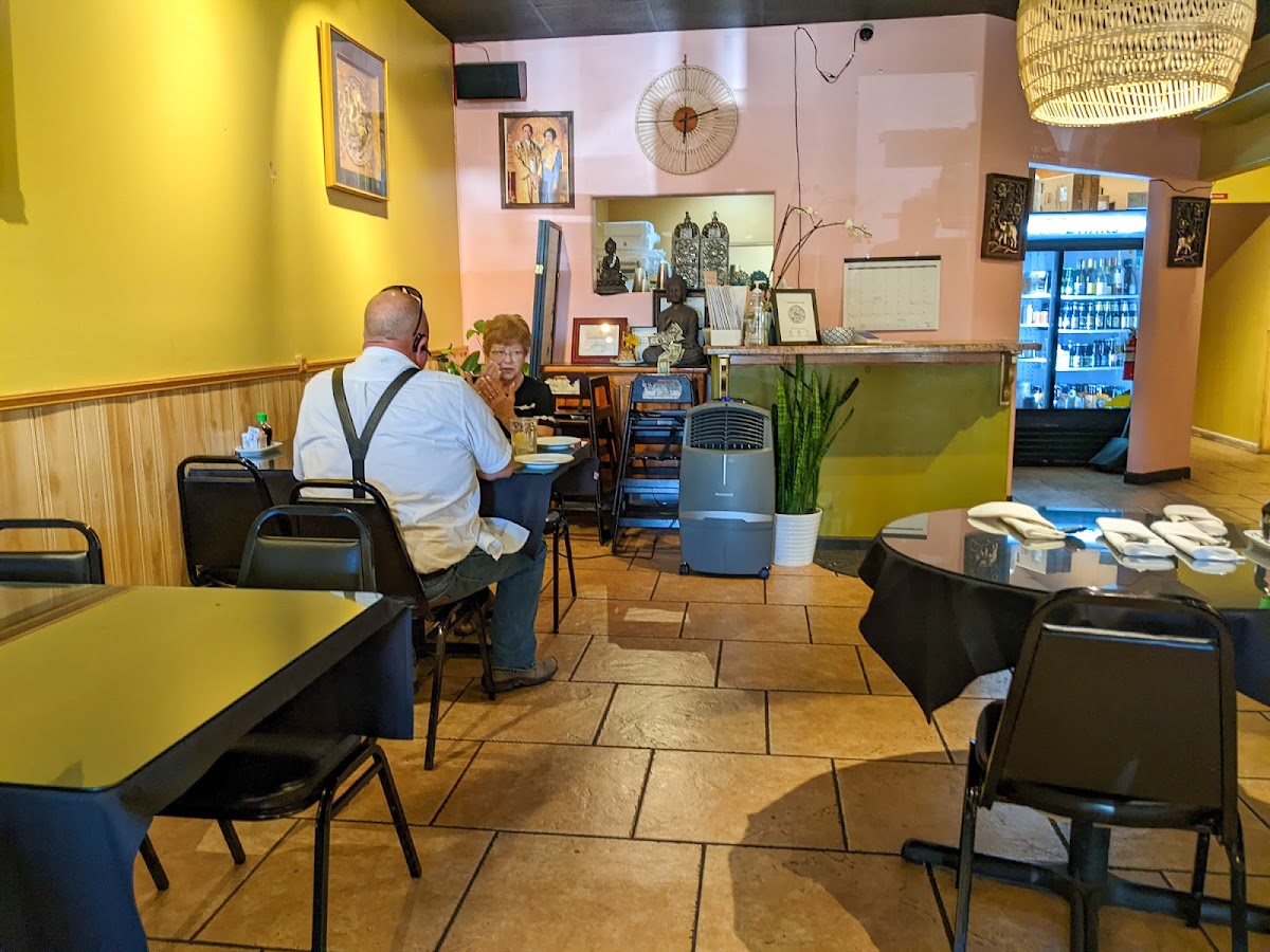 Thai Orchid Cafe Washburn Way - Photo 7