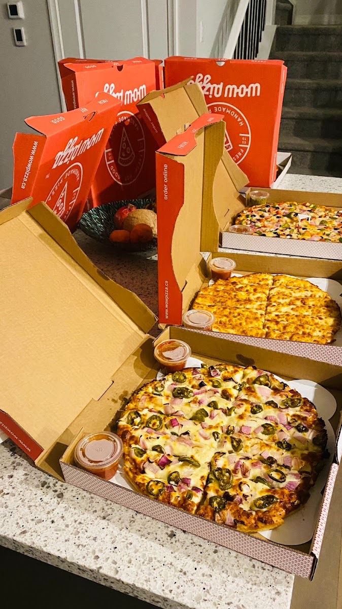 Wow Pizza Calgary - Photo 4