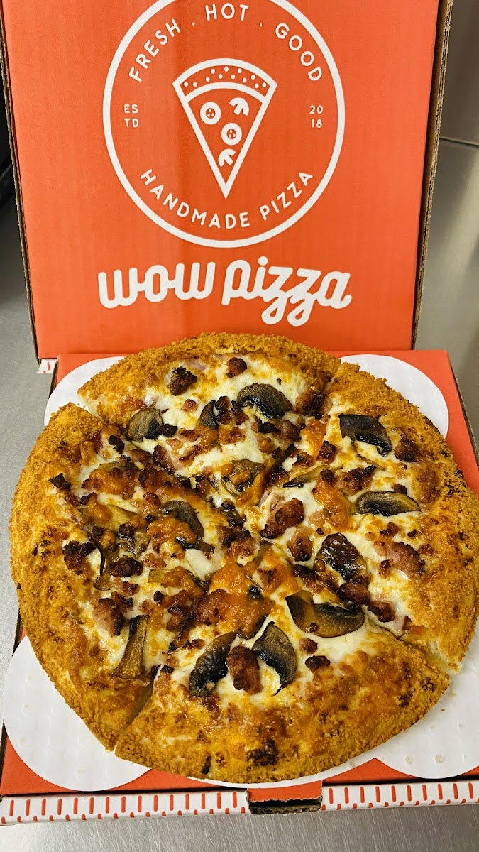 Wow Pizza Calgary - Photo 6