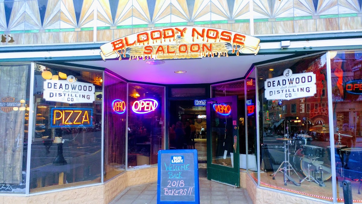 Deadwood Pizza Factory - Photo 4