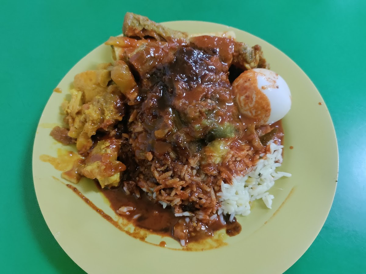 Restoran SMR Nasi Lemak Royale - Photo 1