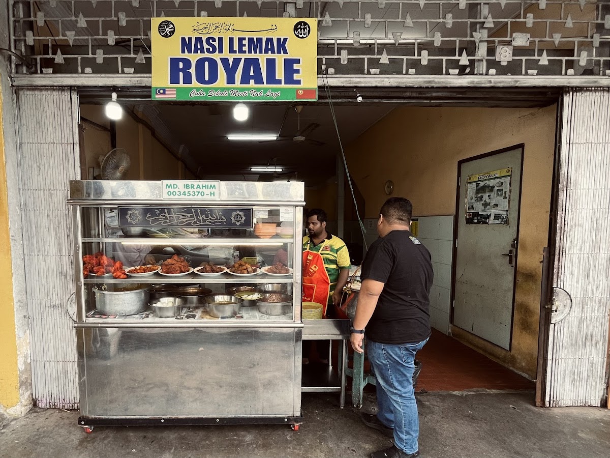 Restoran SMR Nasi Lemak Royale - Photo 3
