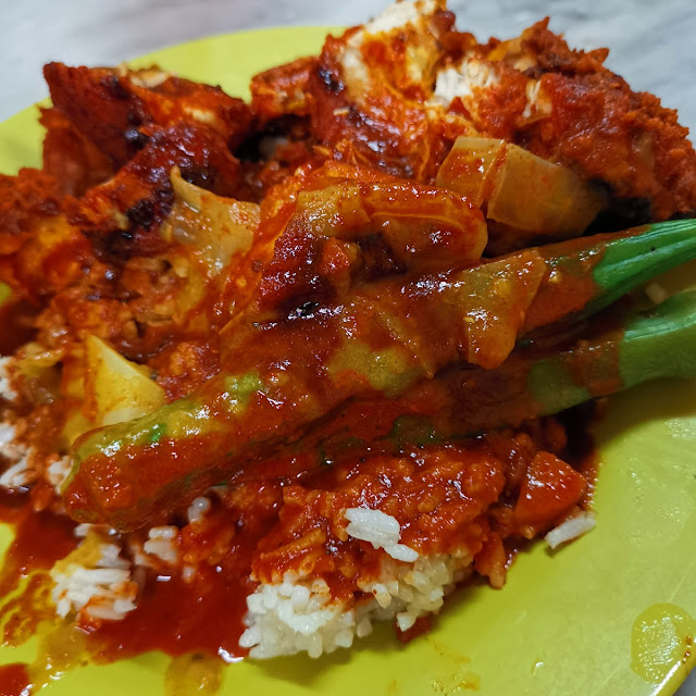 Ayam Goreng Banjir