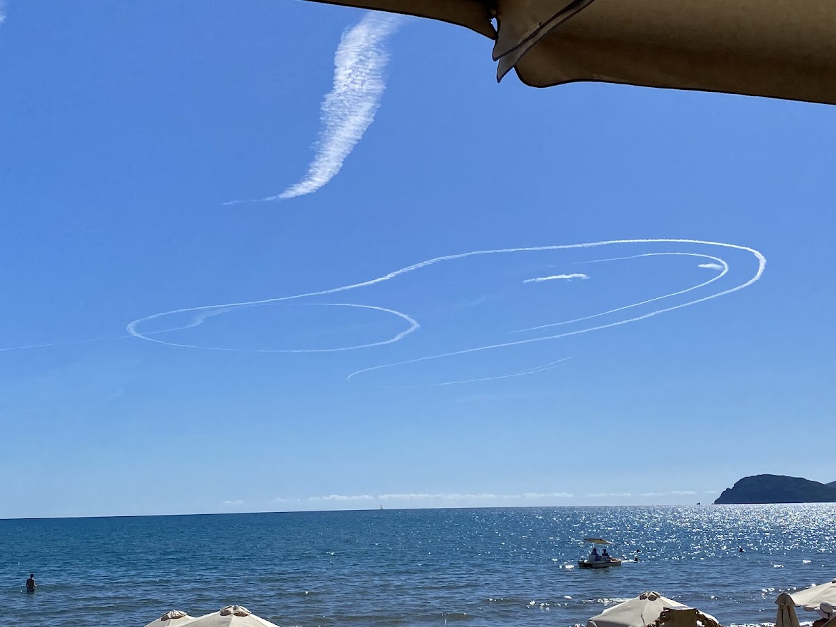 Kalamaki Taverna - Photo 9