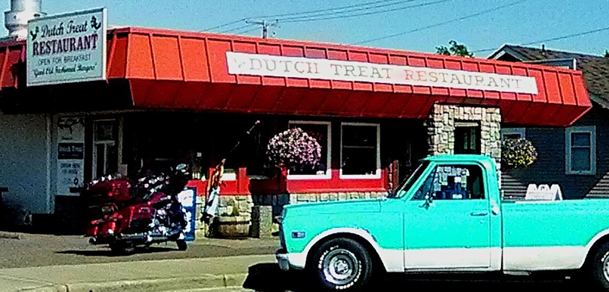 Dutch Treat Restaurant - Photo 5