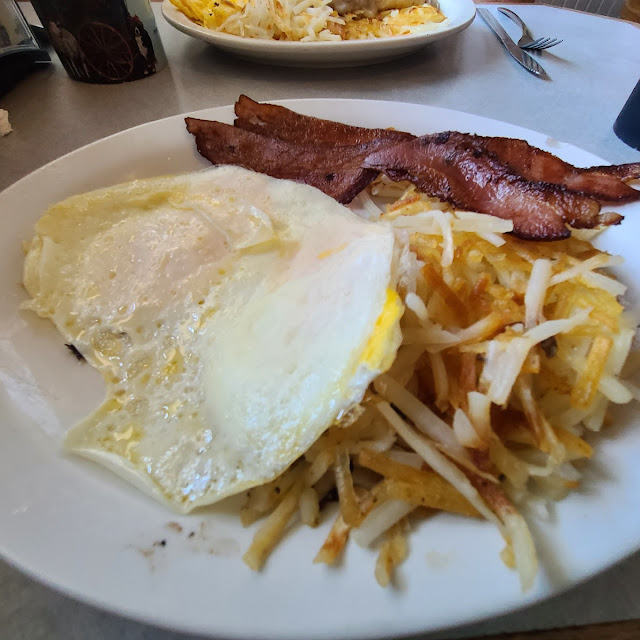 5 Eggs Hash Browns and Bacon