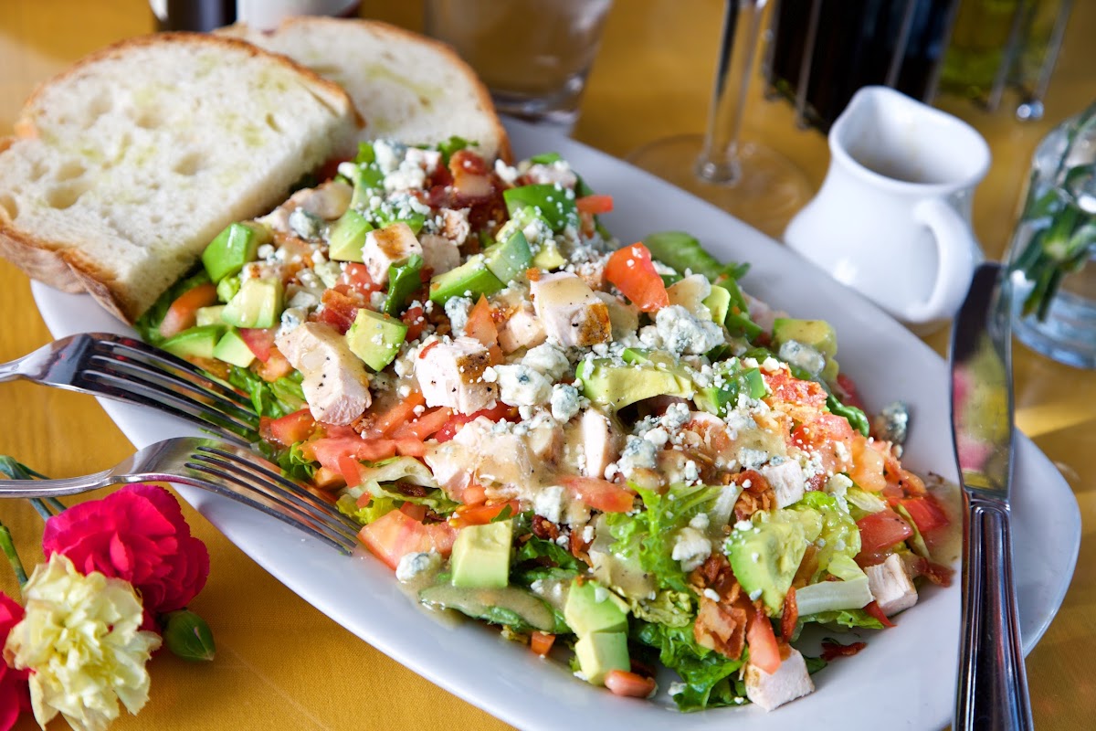 Black Seal Seafood Grille - Photo 5