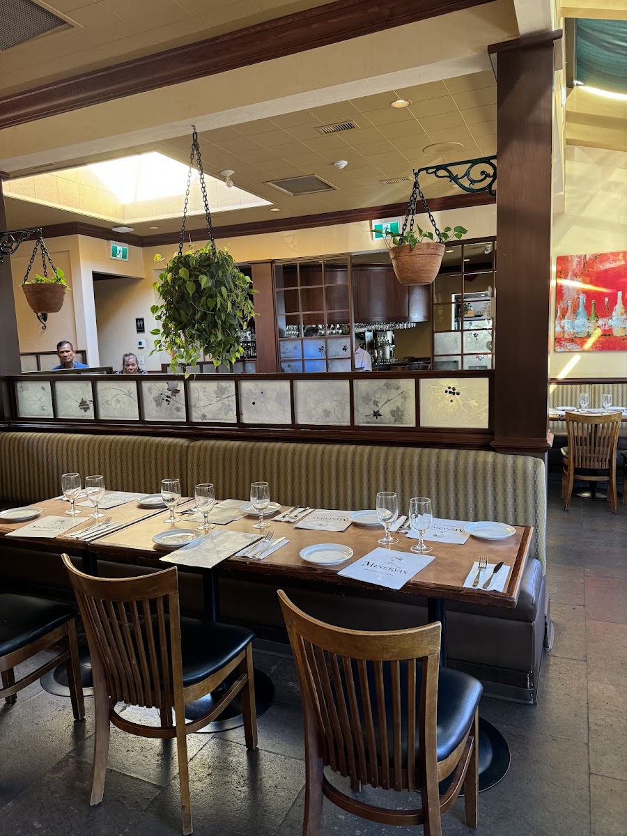Minerva’s Restaurant - Photo 1