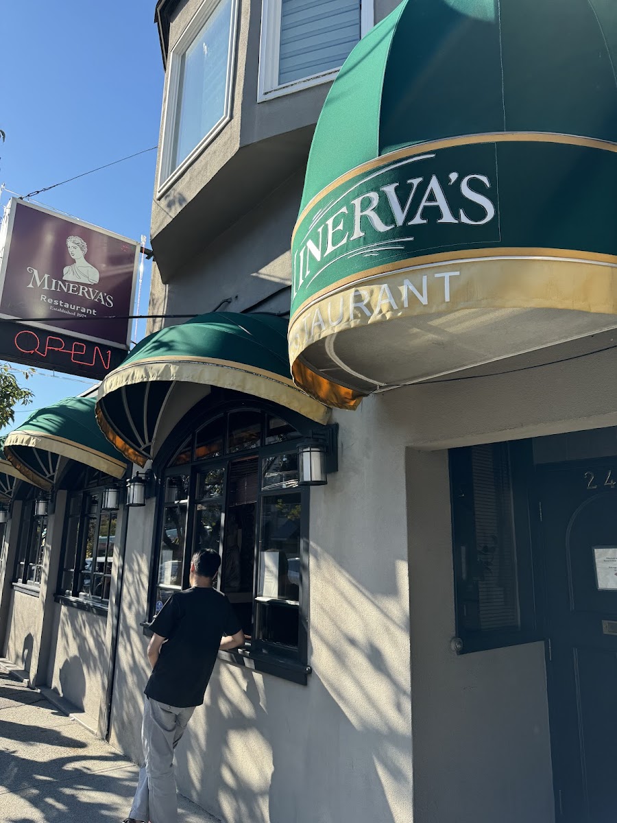 Minerva’s Restaurant - Photo 4