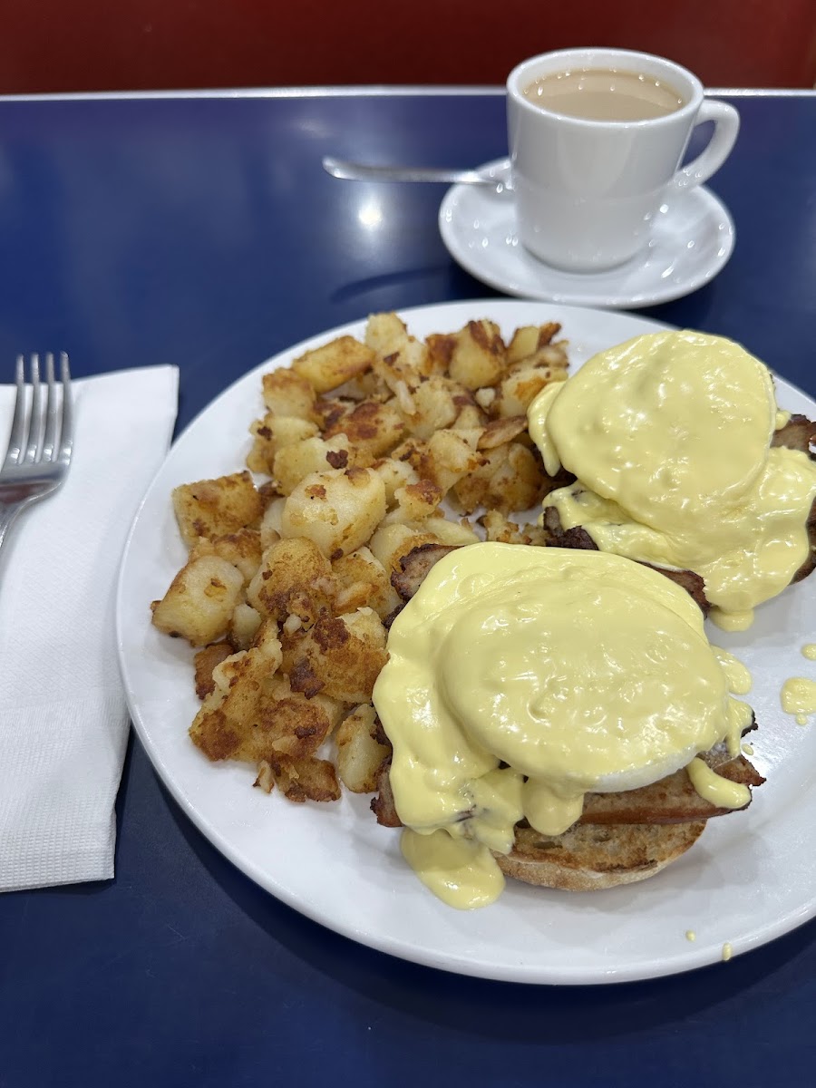 Three Coins Open Kitchen& Breakfast and Lunch - Photo 1