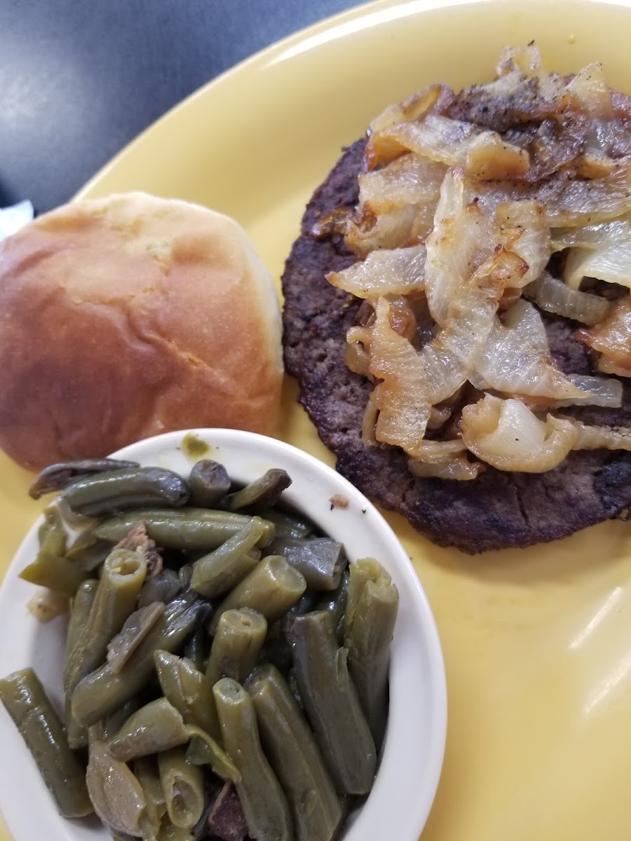 Herschel's Restaurant - Photo 4