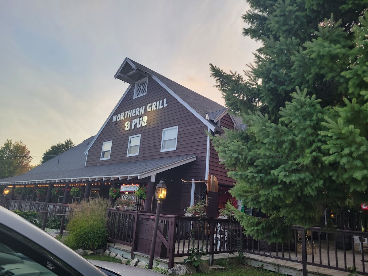 Northern Grill & Pub - Photo 2