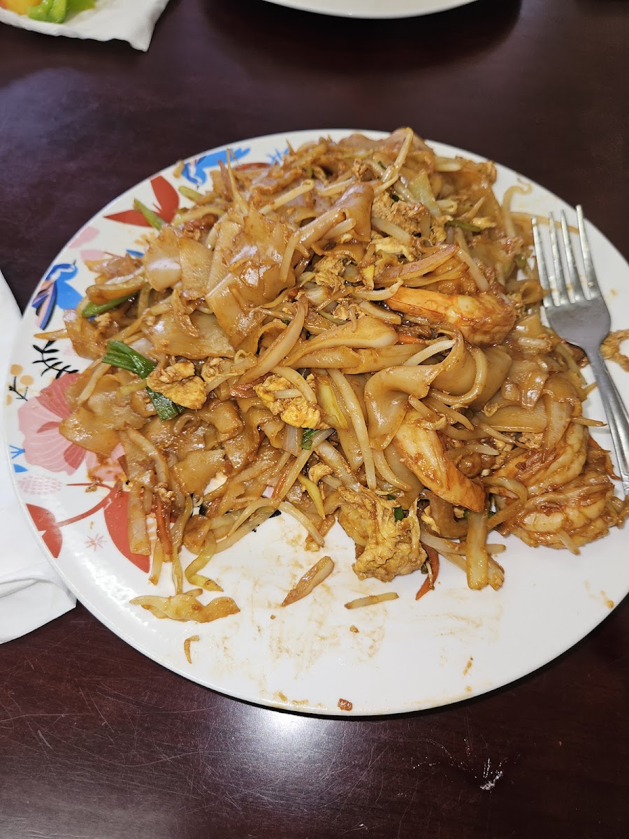 Rice & Noodles Chinese Restaurant - Photo 2