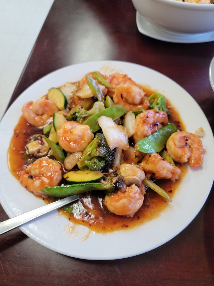 Rice & Noodles Chinese Restaurant - Photo 3