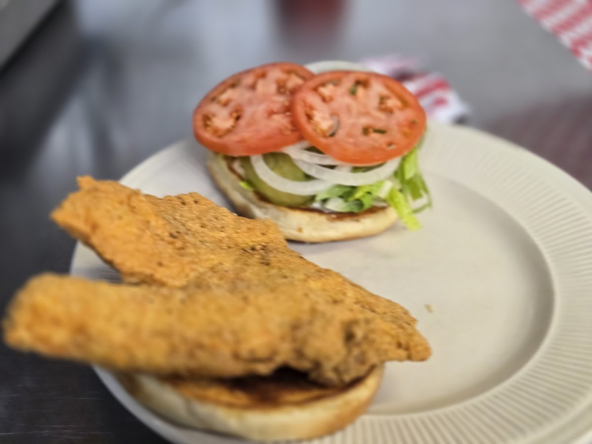 MJ's Fish and Chicken Express - Photo 4