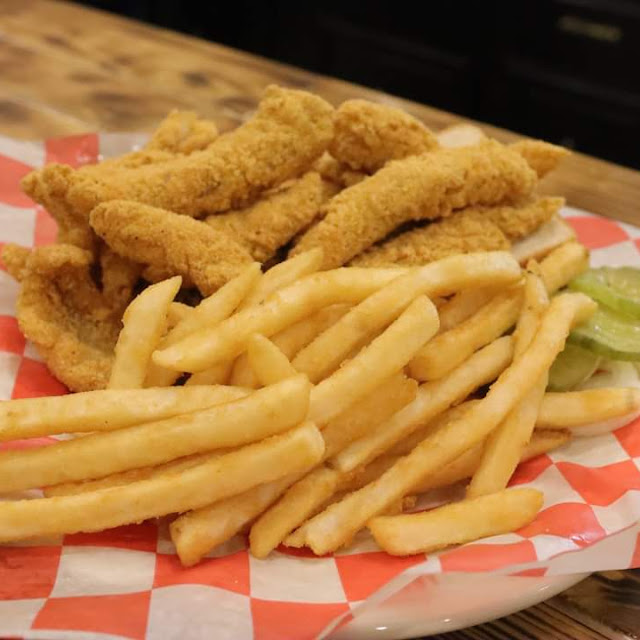 Catfish and Chicken Wing Combo