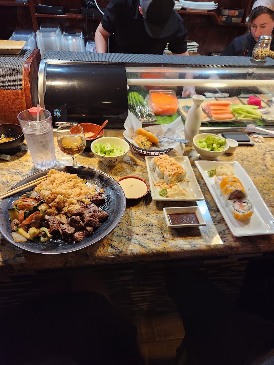 Nori Japanese Sushi & Grill - Photo 7