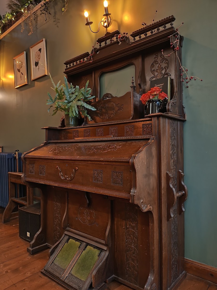 Artisan Cafe & Deli - Photo 3