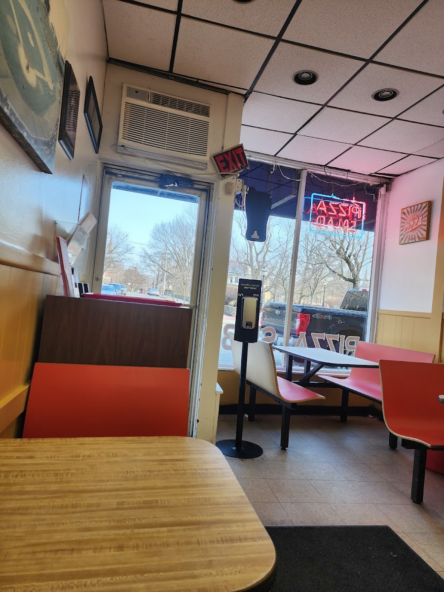 C & N Pizza and Grille - Photo 2