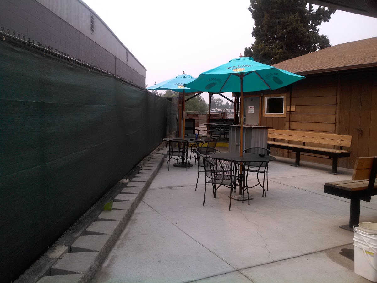 Timber's Bar & Grill Redmond - Photo 5