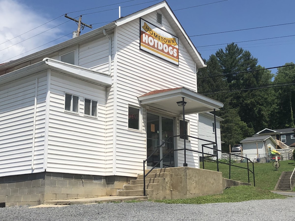 Hometown Hot Dogs - Photo 2
