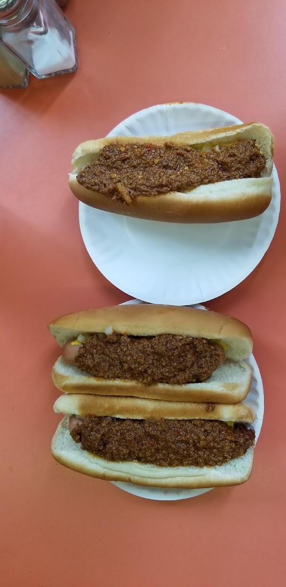 Hometown Hot Dogs - Photo 3