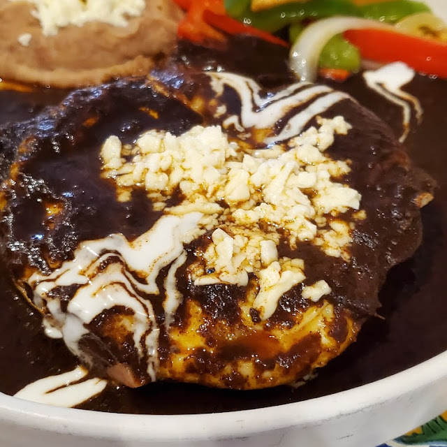 Pollo Con Mole