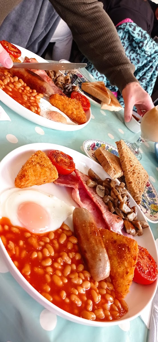 DillyDally Tearoom - Brixham - Photo 6