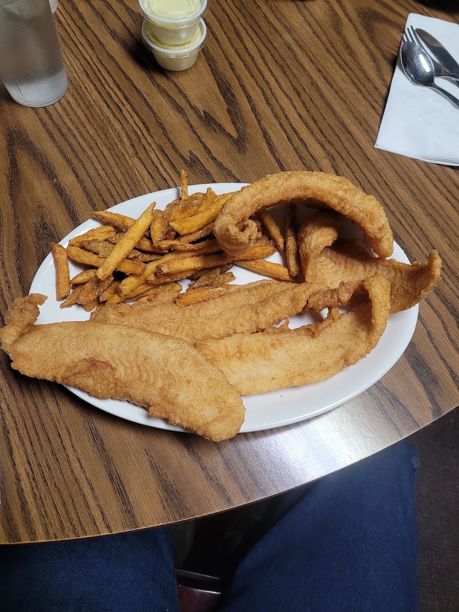 Chubby's Cafe - Photo 2