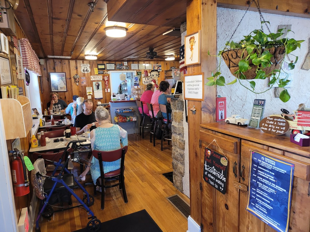 th Street Café - Photo 2