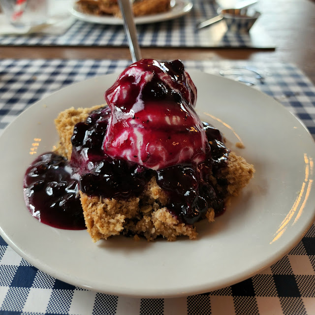 Blueberry Crisp