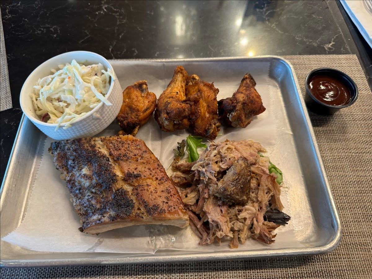 SMOKEHOUSE BBQ - Photo 1