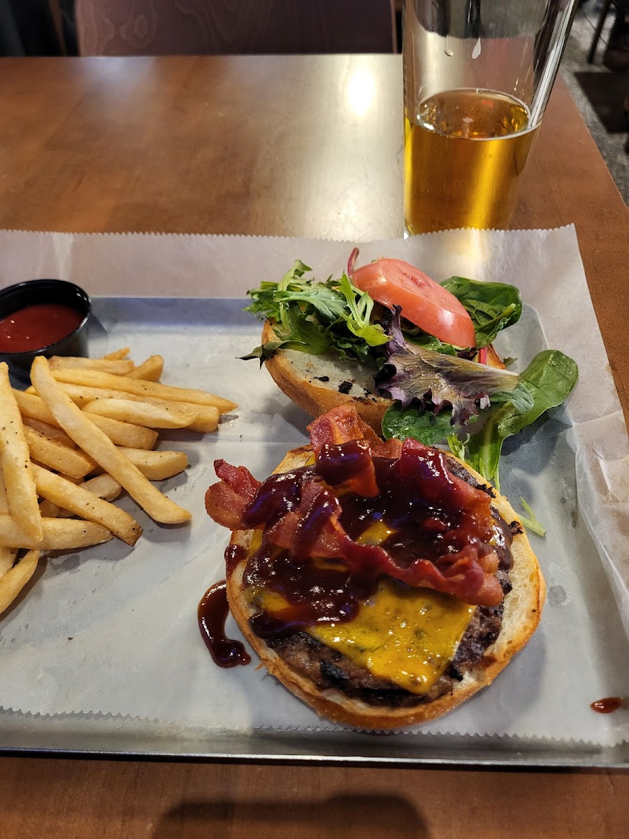 SMOKEHOUSE BBQ - Photo 4