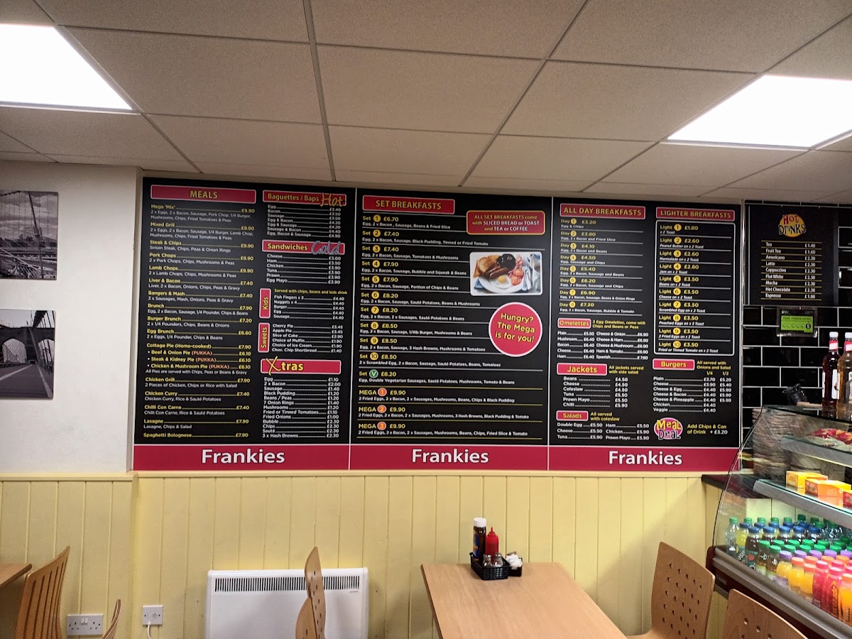 Frankie's Cafe - Photo 6