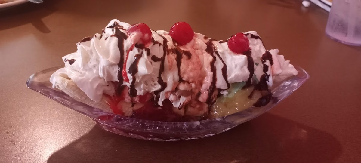 Cafe on 28 - Photo 4