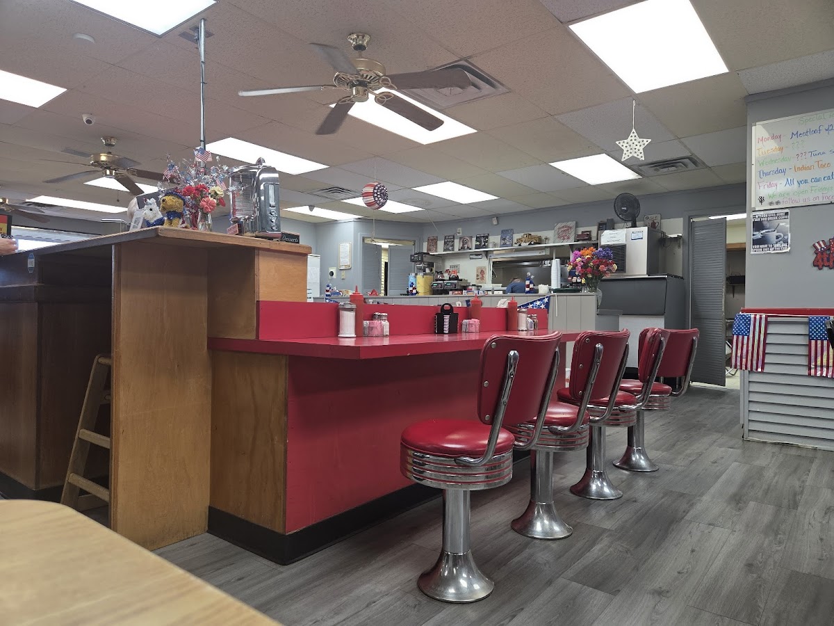 Fred's Cafe 29
