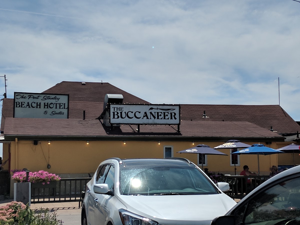 Buccaneer Bar and Grill - Photo 9