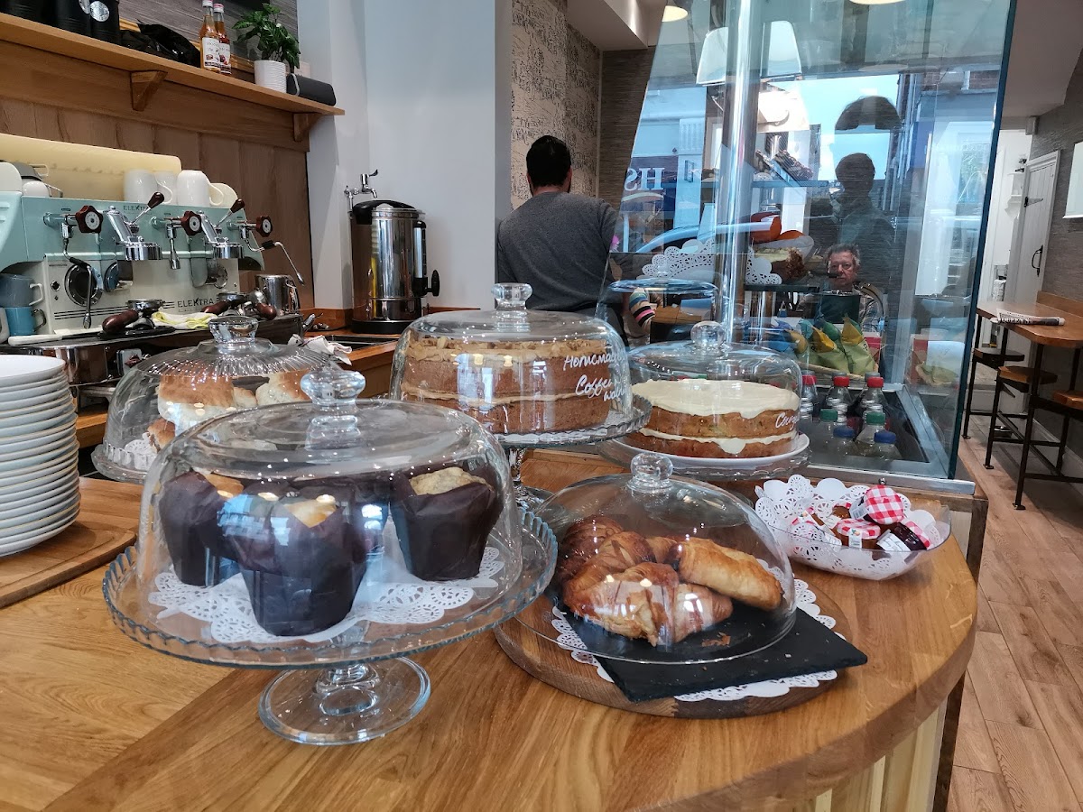 Hot Gossip Coffeehouse - Photo 5