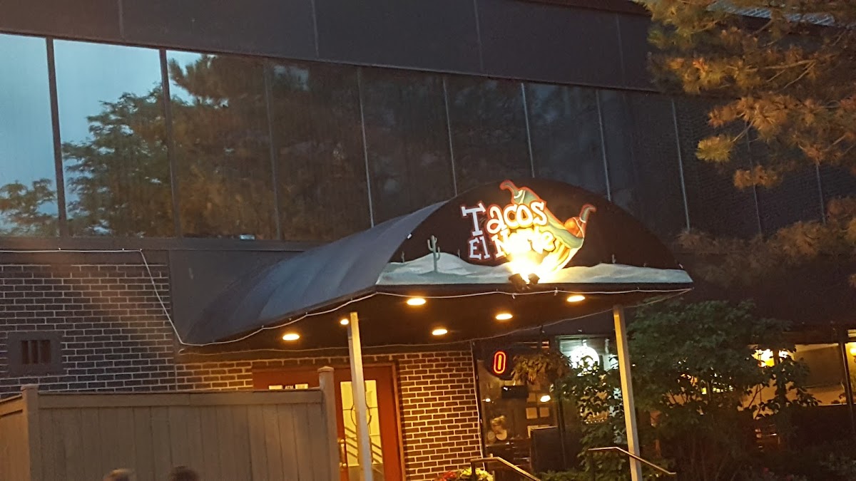 Tacos El Norte Libertyville - Photo 7