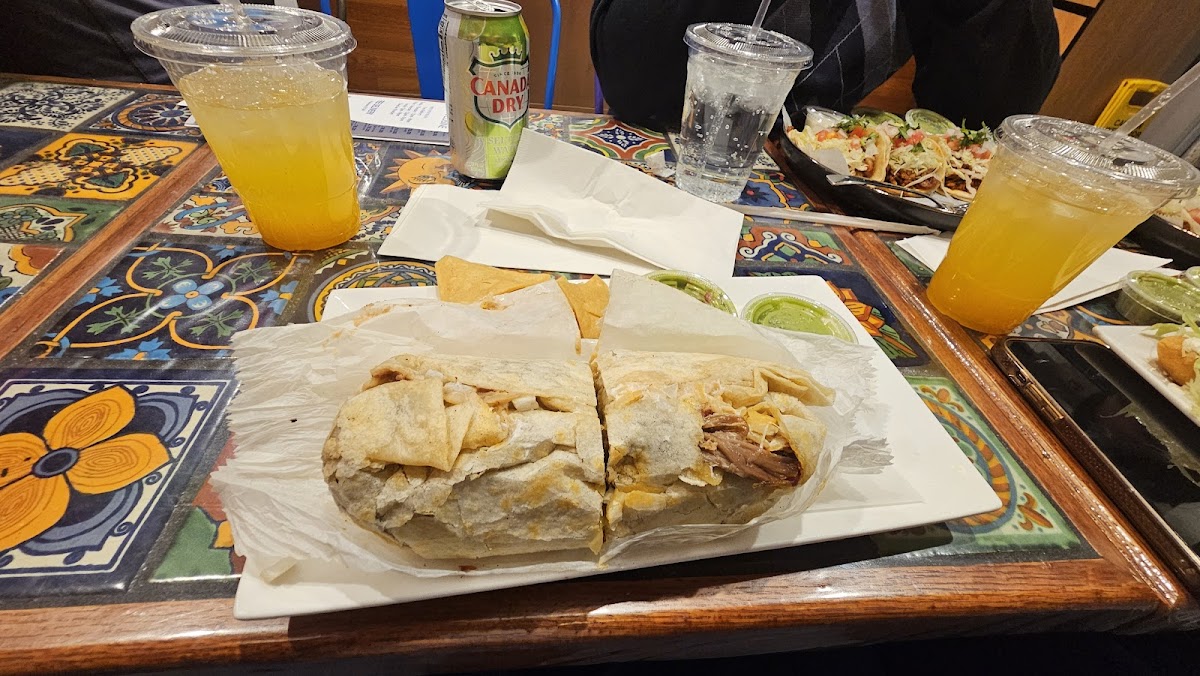 L Chingon Mexican Cuisine - Photo 5