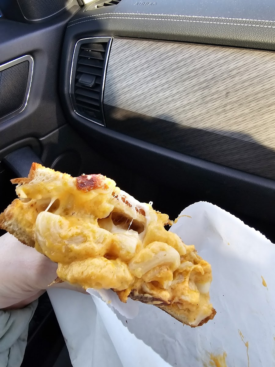 The Cheesy Toast Shack - Photo 3