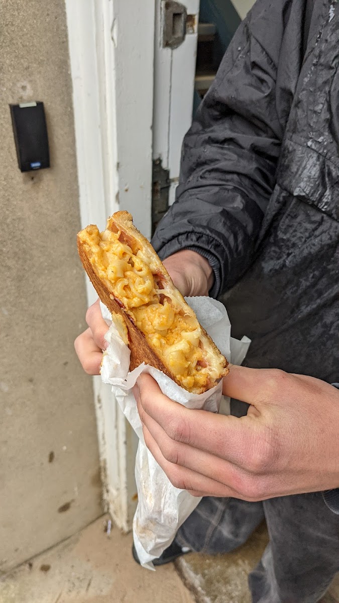 The Cheesy Toast Shack - Photo 4